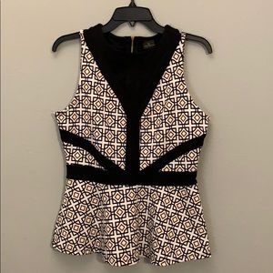 Worthington peplum geometric design top sz M